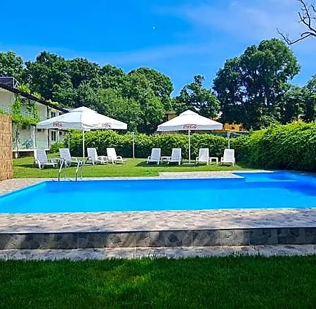 Szálloda Char